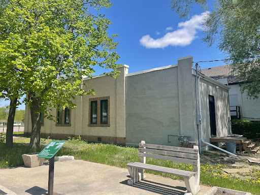 MURAL PROJECT 2: CONNECTING US THROUGH IT ALL